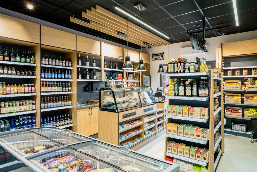Sklep convenience w Kierszku pod Warszawą — kompleksowe wyposażenie 40 m²